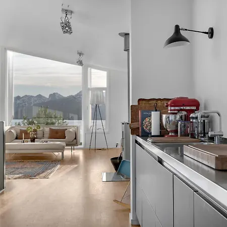 Funkisvilla Med Panoramautsikt Tromsø